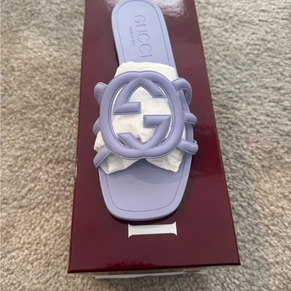 Gucci Light Purple Logo Slide Sandals - Picture 2 of 8